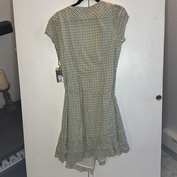 Converse plaid midi wrap dress - Picture 6 of 8